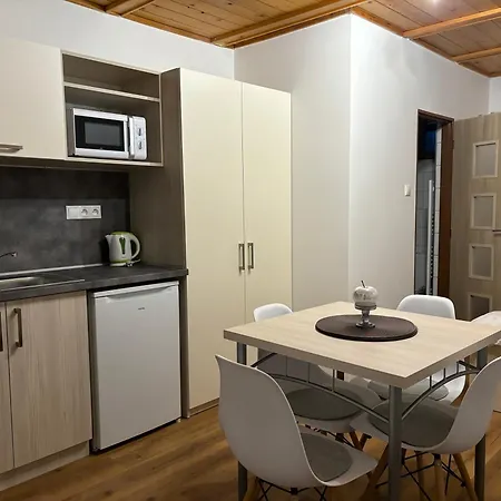 Apartment Zeleny Domcek *