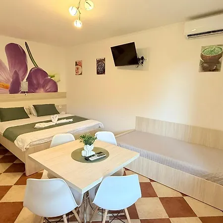 Zeleny Domcek Appartement